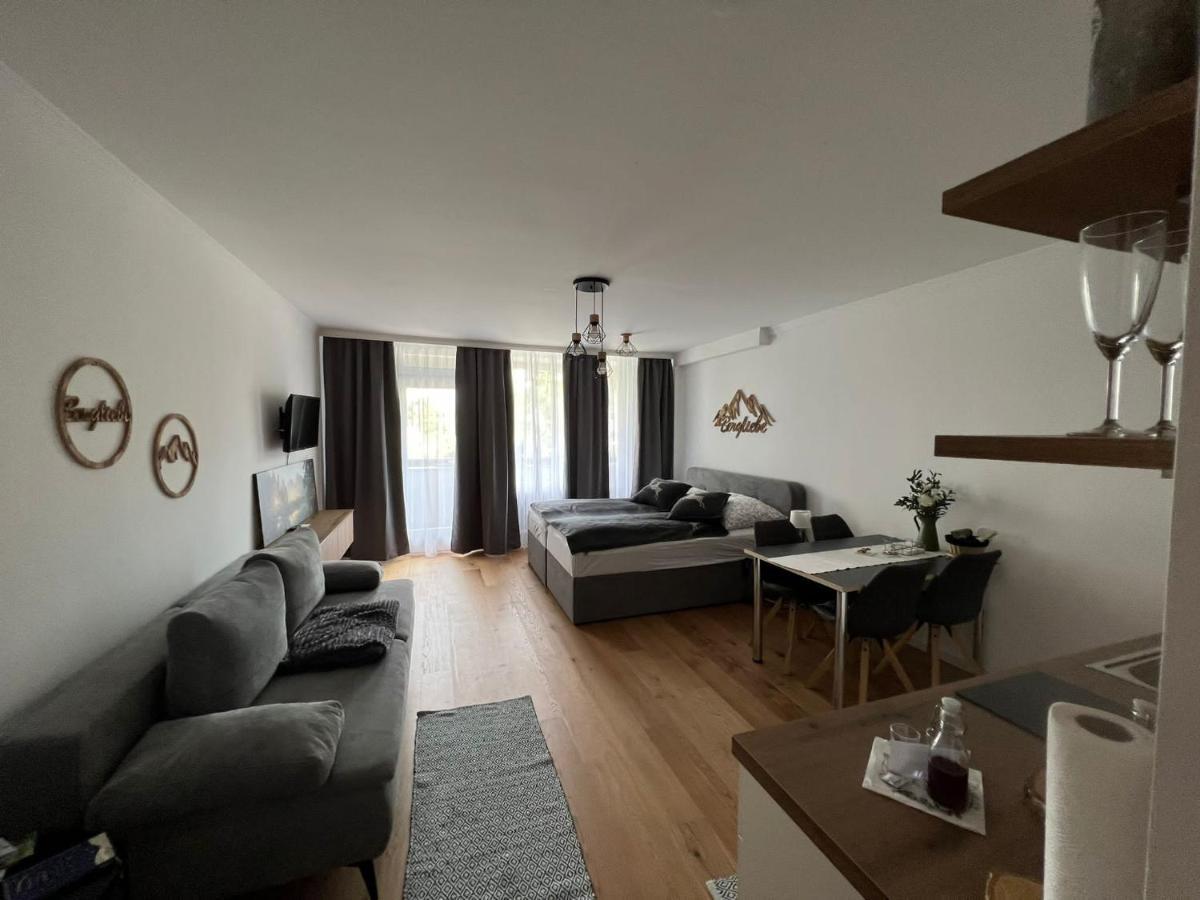Wolfgangsee Ferienappartement „Bergliebe“ Strobl Exterior foto
